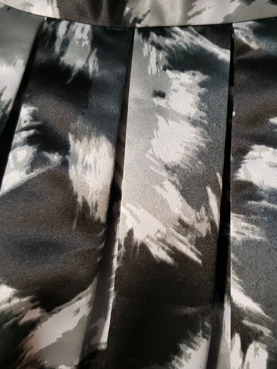 Michael Kors Skirt 8 - Picture 14 of 16